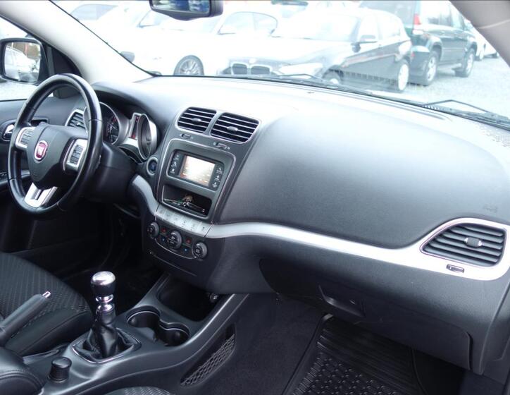 Fiat Freemont 12