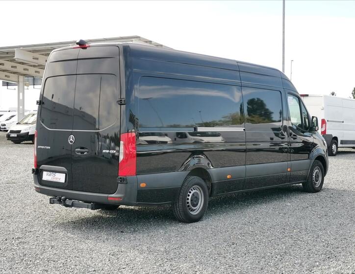 Mercedes-Benz Sprinter 3