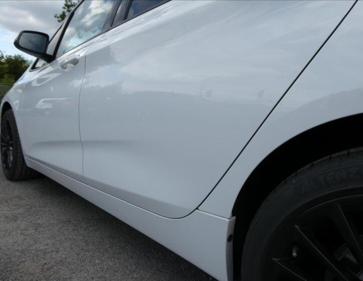 BMW Řada 2 16