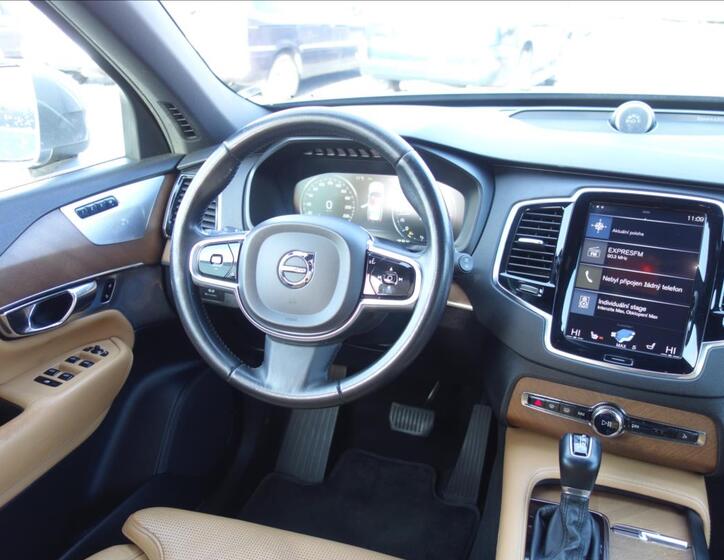 Volvo XC90 21