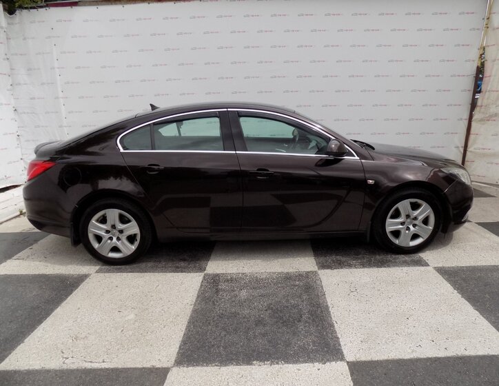 Opel Insignia 5