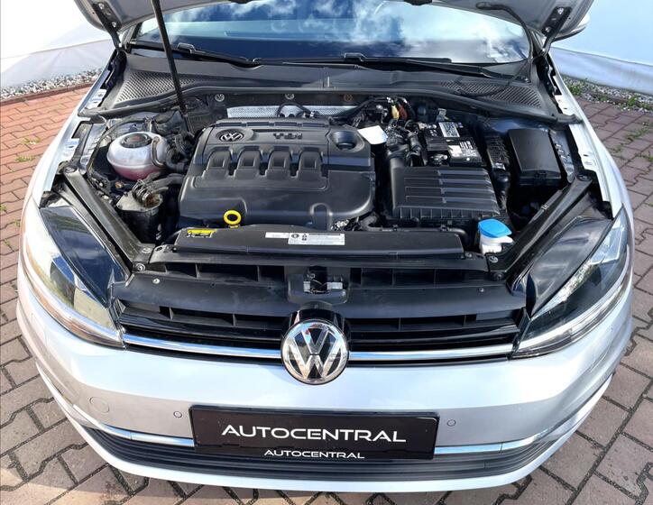 Volkswagen Golf 8
