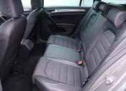 Volkswagen Golf 12