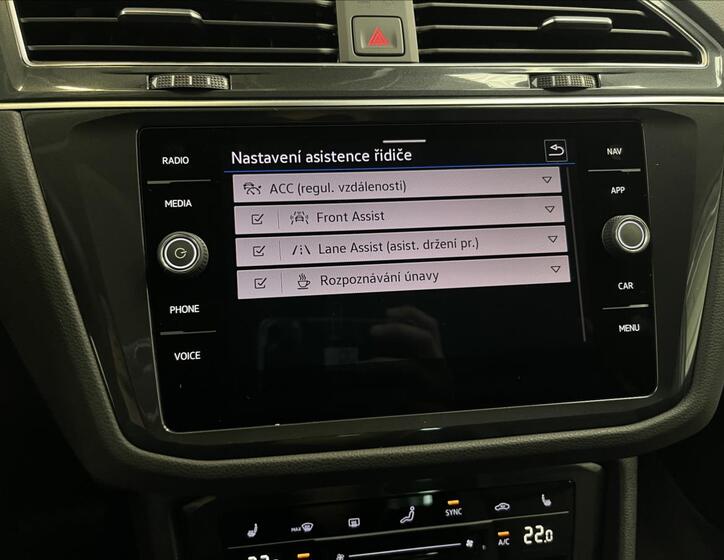 Volkswagen Tiguan 8