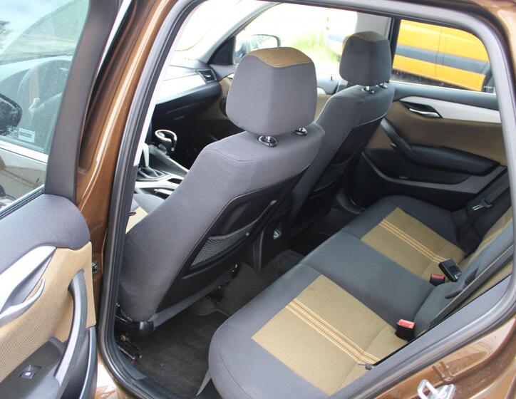 BMW X1 9