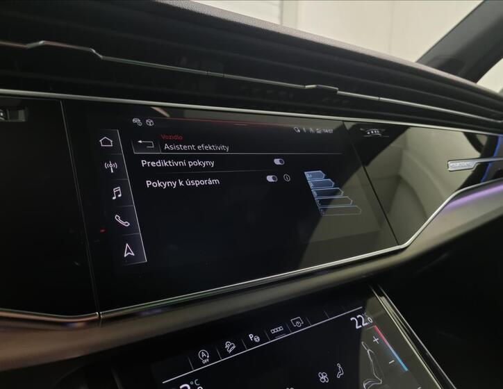 Audi Q7 36