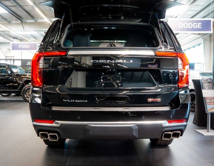 GMC Yukon 6