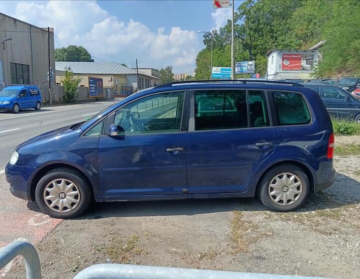 Volkswagen Touran 7