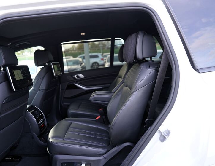 BMW X7 34