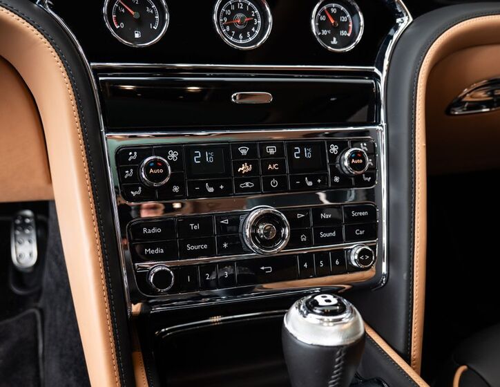 Bentley Mulsanne 18