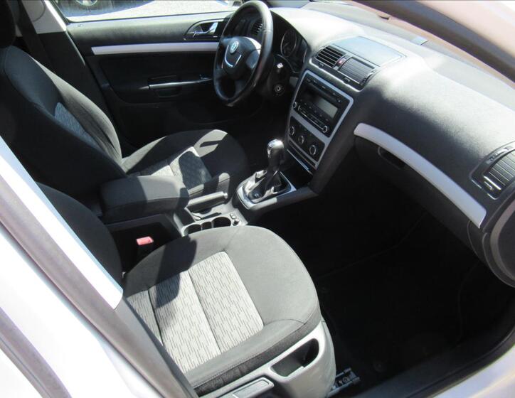Škoda Octavia 16