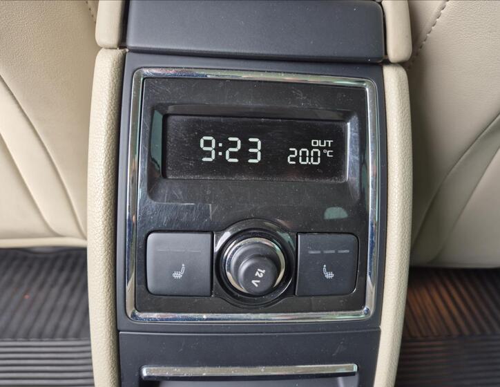 Škoda Superb 28