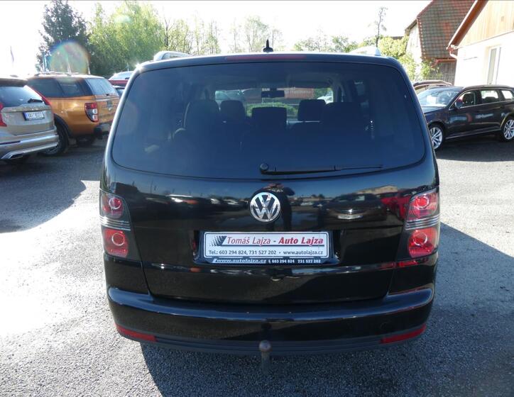 Volkswagen Touran 6