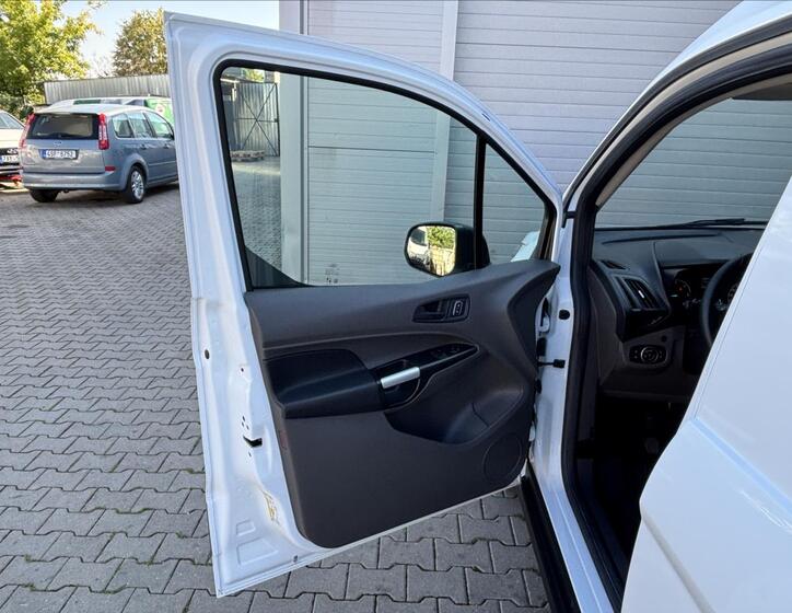 Ford Transit Connect 13