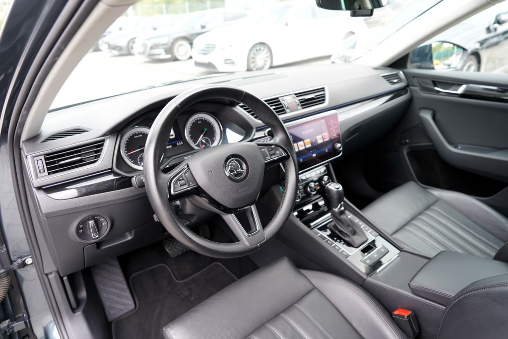 Škoda Superb