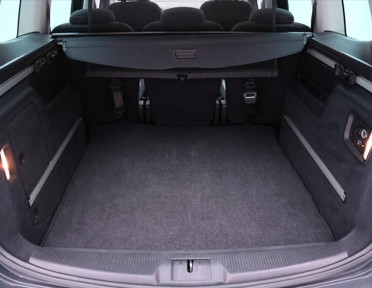 Volkswagen Sharan 10