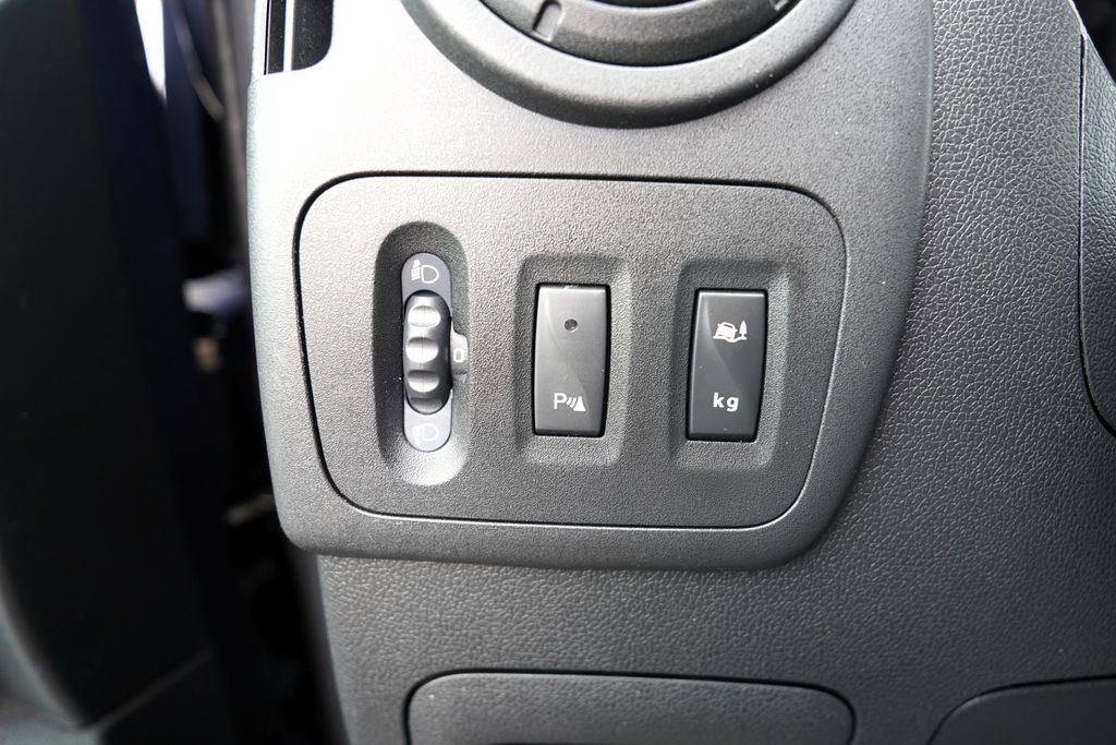 Nissan NV400