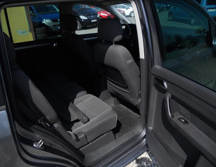 Volkswagen Touran 18