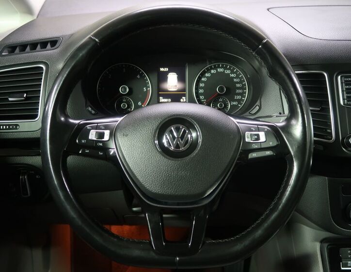 Volkswagen Sharan 17