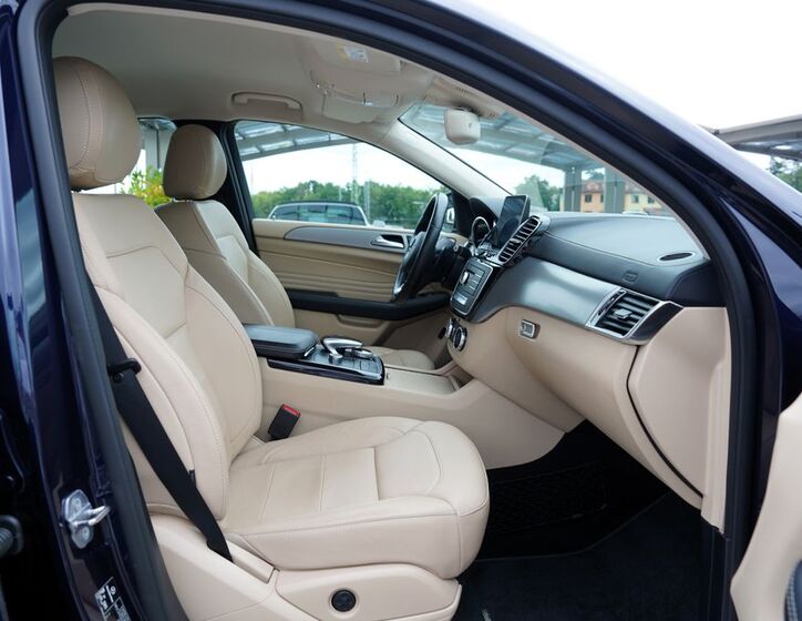 Mercedes-Benz GLE 27