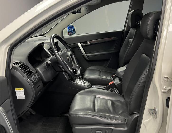 Chevrolet Captiva 8
