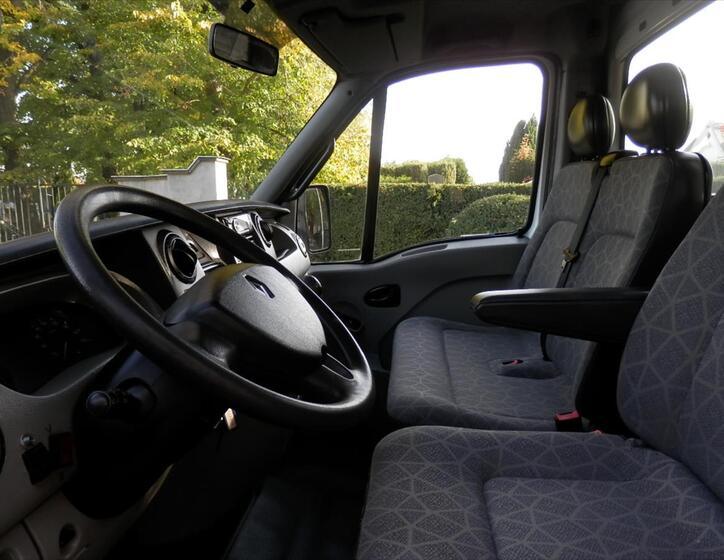 Renault Mascott 13