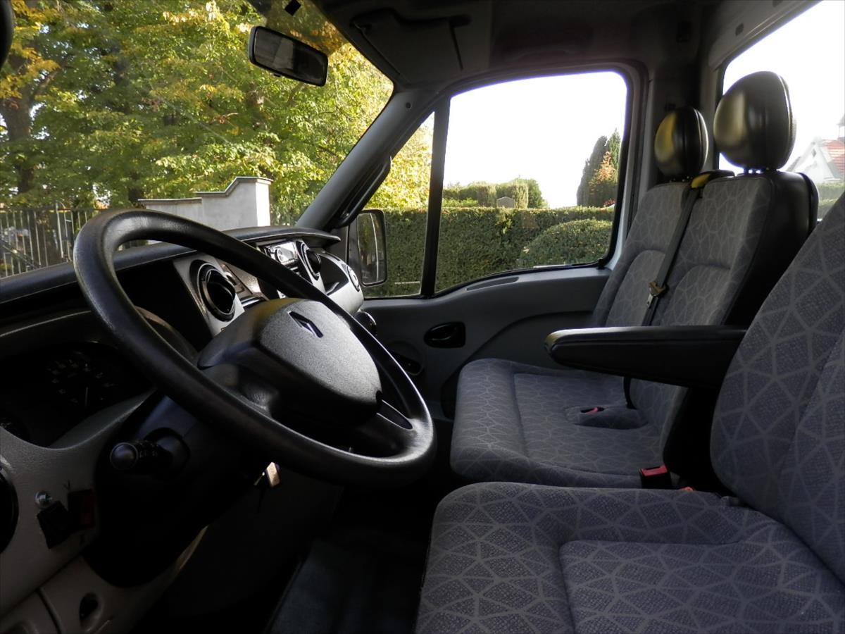 Renault Mascott
