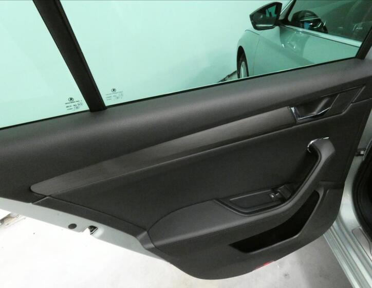 Škoda Superb 19