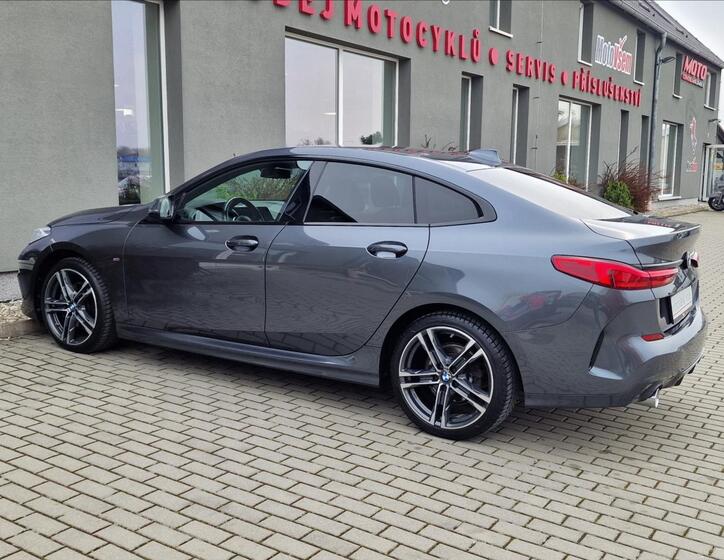 BMW Řada 2 7