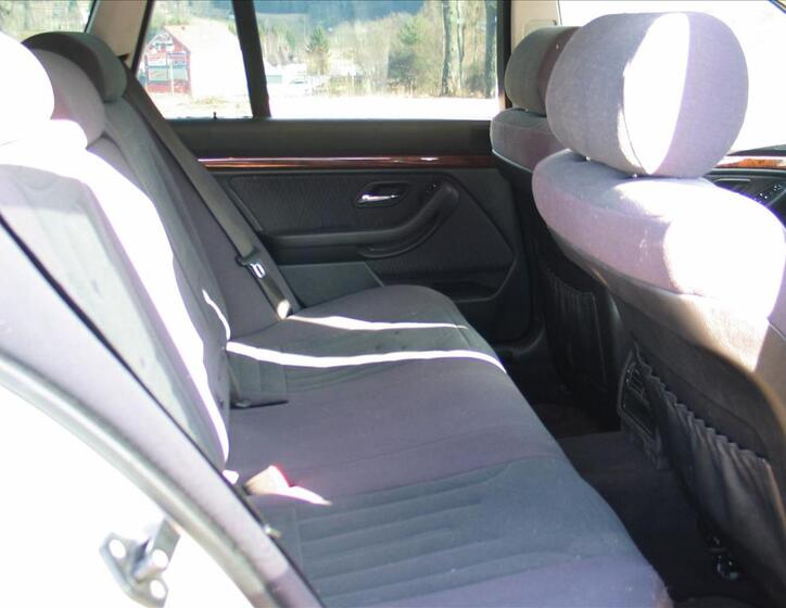 BMW Řada 5 28