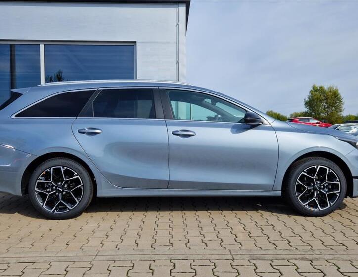 KIA Ceed 4