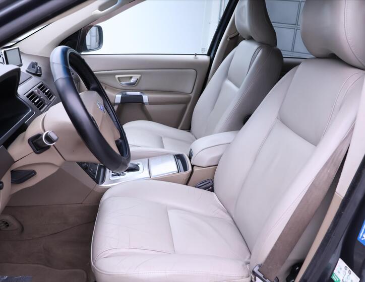 Volvo XC90 10