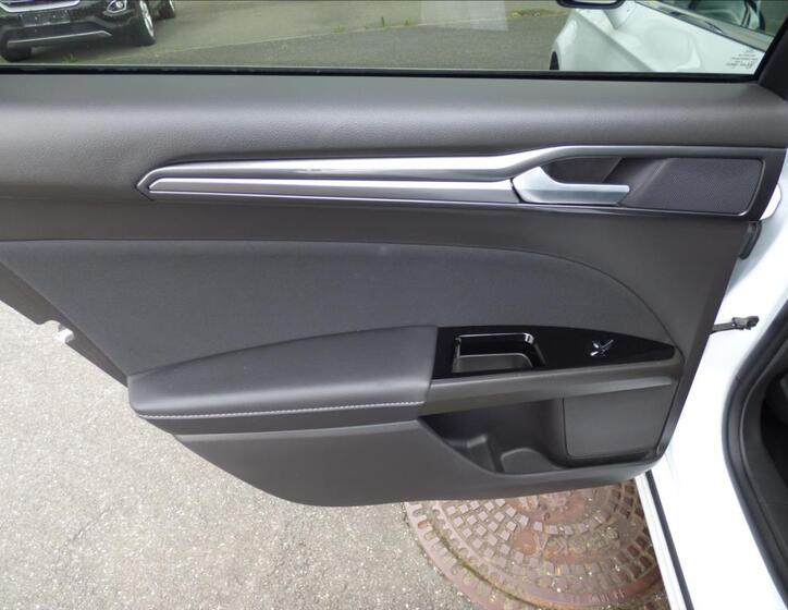 Ford Mondeo 47