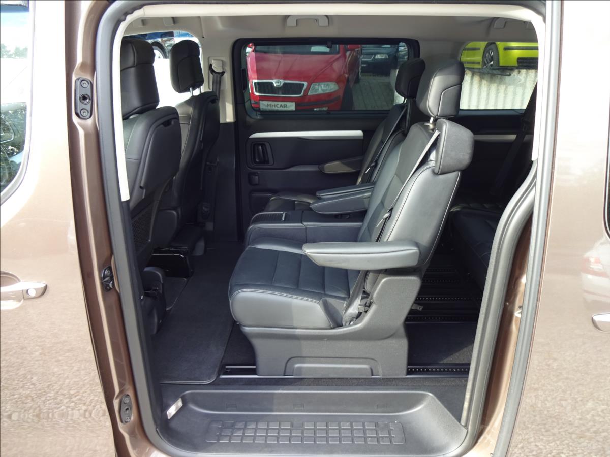 Peugeot Traveller