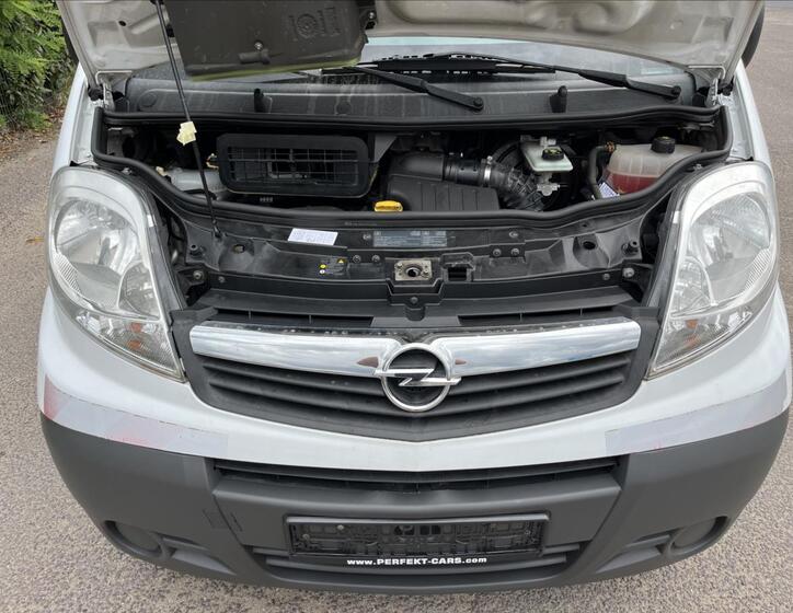 Opel Vivaro 19