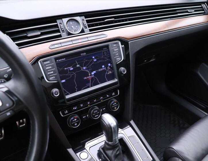 Volkswagen Passat 28