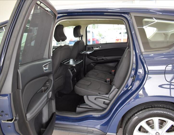 Ford S-MAX 11