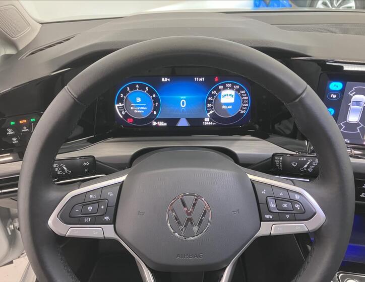 Volkswagen Golf 12