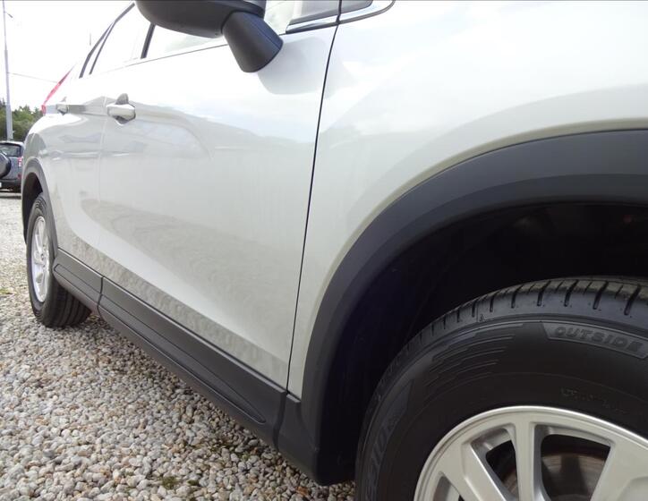 Mitsubishi Eclipse Cross 10