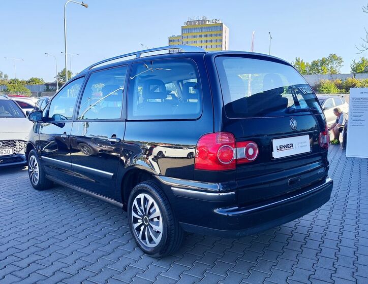 Volkswagen Sharan 8