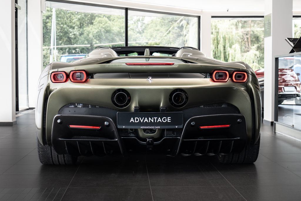 Ferrari SF90