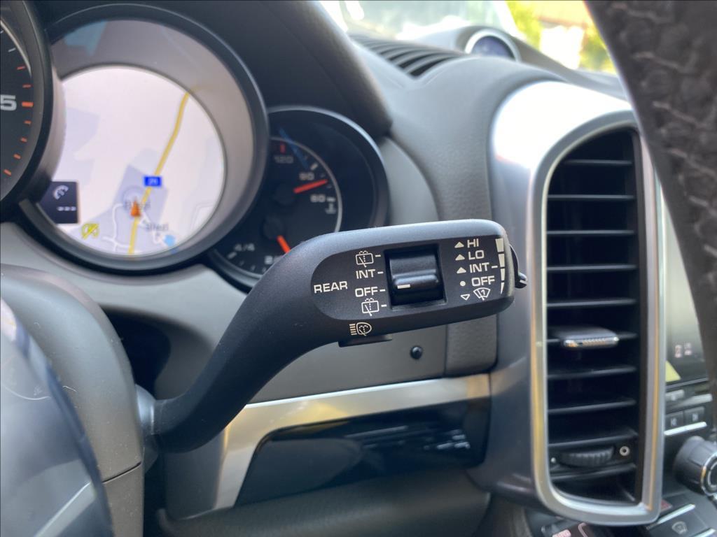 Porsche Cayenne 27