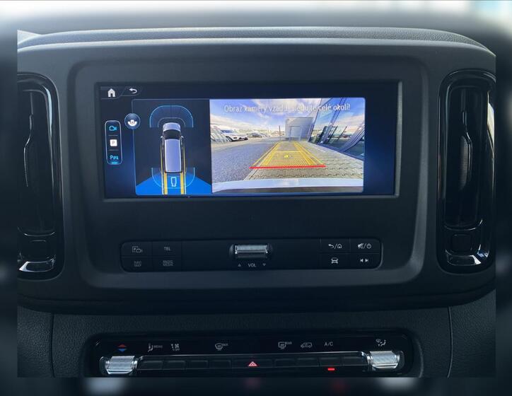 Mercedes-Benz Vito 21