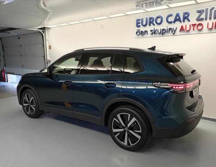 Volkswagen Tiguan 4
