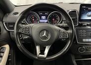 Mercedes-Benz GLE 10
