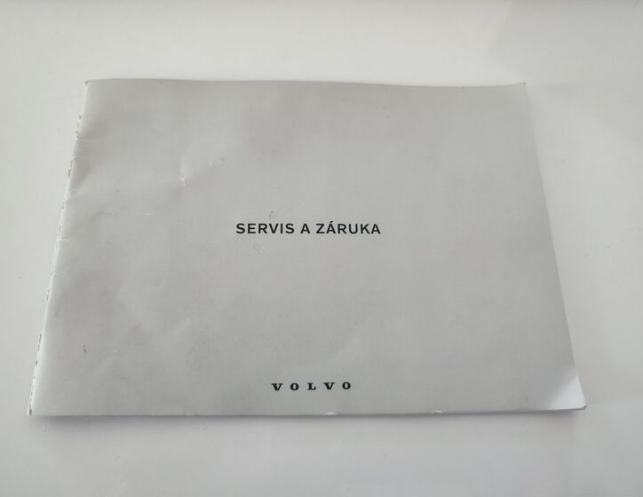 Volvo V90 37