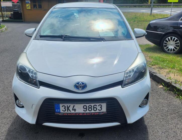 Toyota Yaris 2