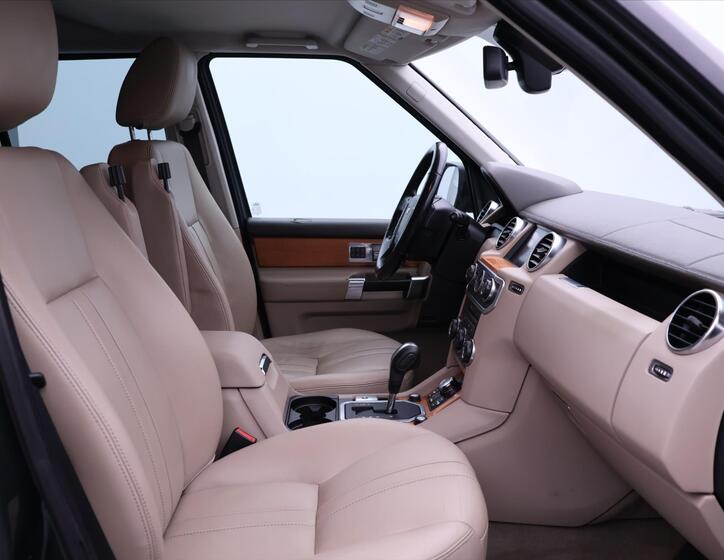 Land Rover Discovery 14