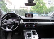 Audi Q7 11