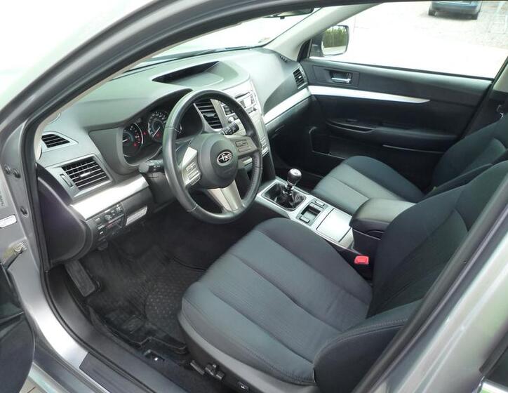 Subaru Legacy 30